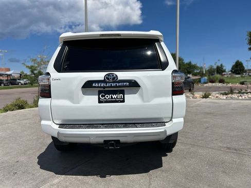 Used 2023 Toyota 4Runner TRD Off-Road Premium w/ Moonroof Package AWD/4WD image 8