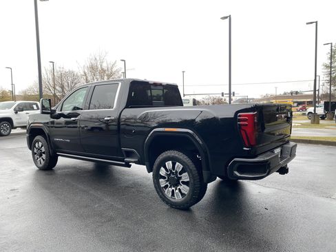 Used 2024 GMC Sierra 2500 Denali w/ Denali Reserve Package image 7