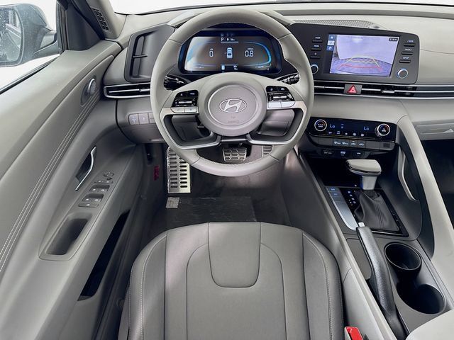 Certified 2025 Hyundai Elantra Sport FWD image 34