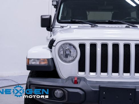 Used 2020 Jeep Wrangler Unlimited Sahara image 5