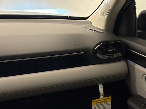 New 2025 Honda Pilot Elite image 17