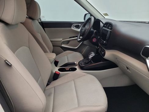 Used 2022 Kia Soul LX w/ Technology Package image 21