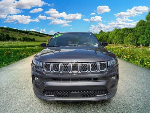 Certified 2023 Jeep Compass Latitude AWD/4WD image 8