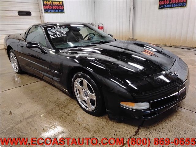 Used 1998 Chevrolet Corvette Coupe w/ Roof Pkg RWD image 4