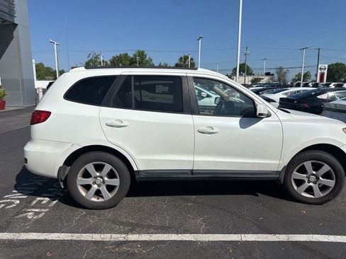 Used 2009 Hyundai Santa Fe SE image 8