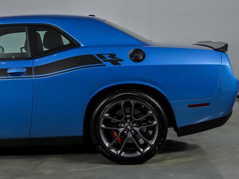 Used 2023 Dodge Challenger R/T w/ Performance Handling Group RWD image 9