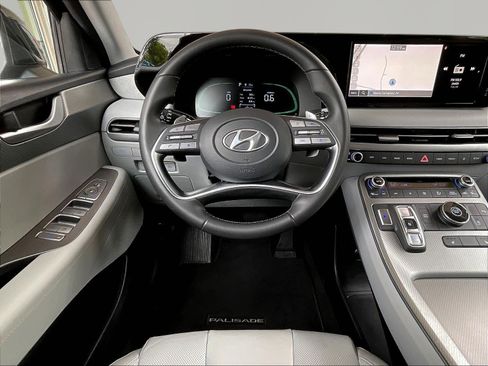 Used 2023 Hyundai Palisade SEL FWD image 8