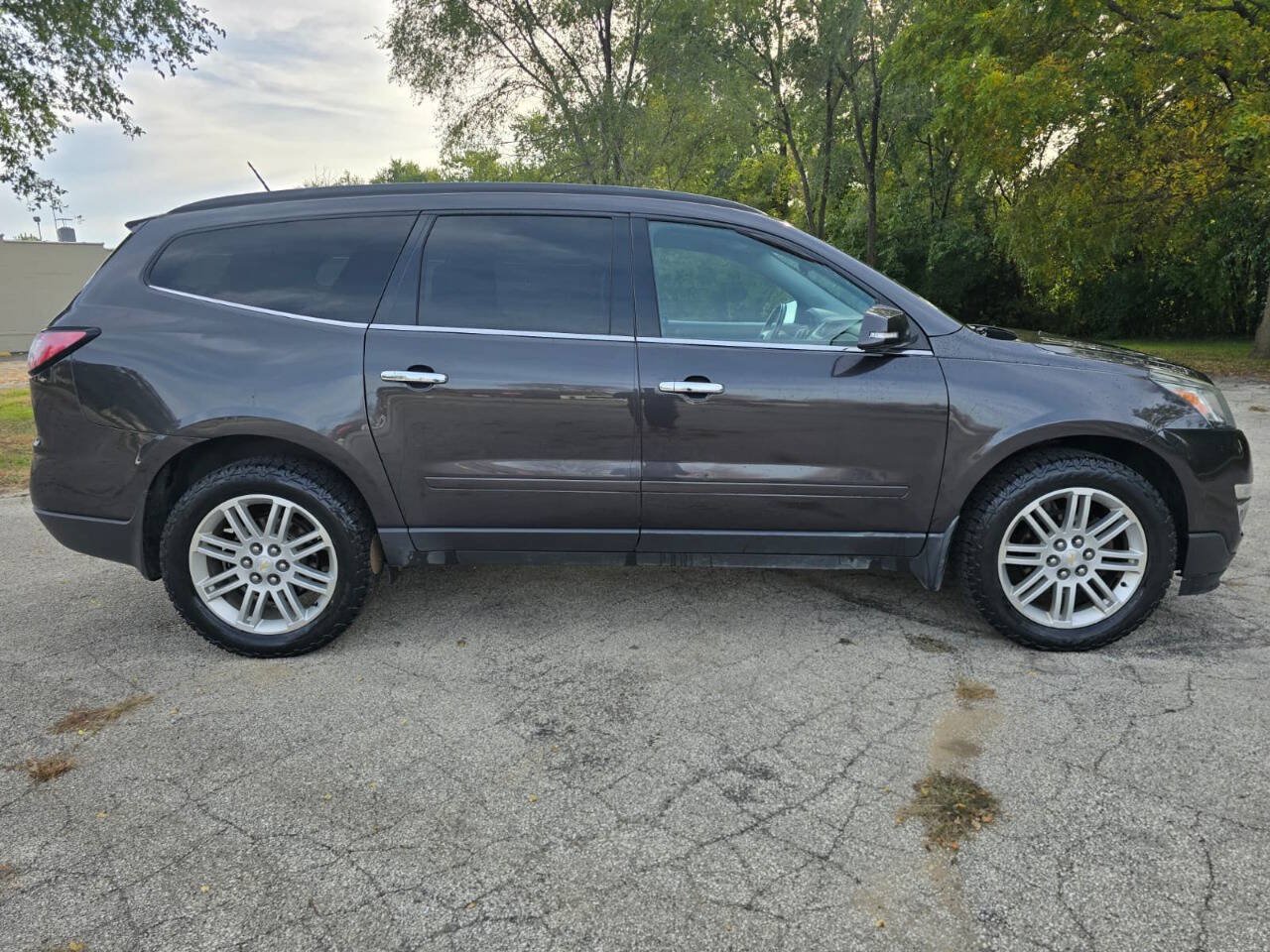 Used 2015 Chevrolet Traverse LT w/ Style and Technology Package AWD/4WD image 4