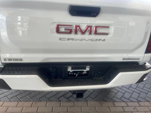 Used 2024 GMC Canyon Elevation w/ Convenience Package AWD/4WD image 7