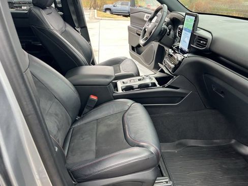 Used 2023 Ford Explorer ST w/ Equipment Group 401A image 31