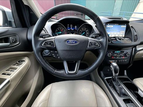Used 2018 Ford Escape Titanium w/ Ford Safe & Smart Package image 5