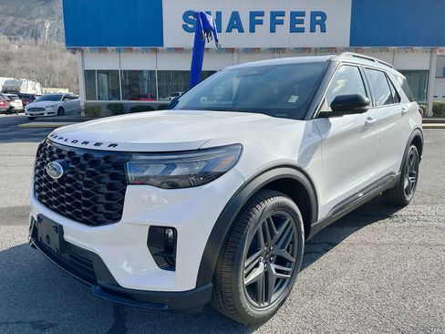 New 2026 Ford Explorer ST-Line w/ ST-Line Street Pack image 1