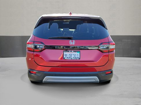 Used 2024 Honda Pilot EX-L image 4
