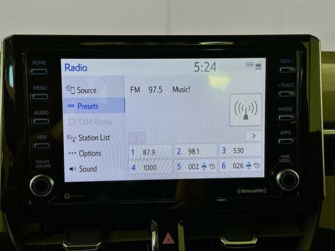 Used 2021 Toyota Corolla SE w/ Carpet Mat Package (TMS) FWD image 19