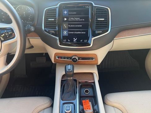Used 2017 Volvo XC90 T6 Inscription w/ Vision Package AWD/4WD image 23