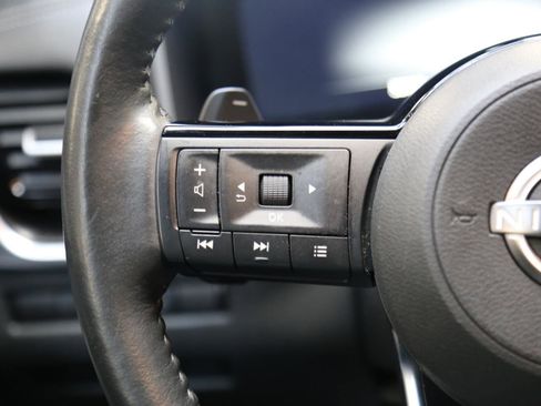 Used 2023 Nissan Rogue Platinum w/ Platinum Premium Package image 5