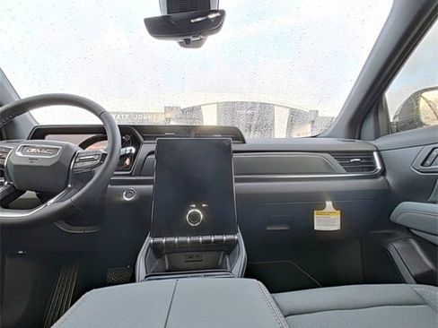 New 2026 GMC Terrain AT4 w/ Technology Package II image 25