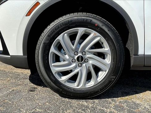 New 2026 Lincoln Corsair Premiere image 12