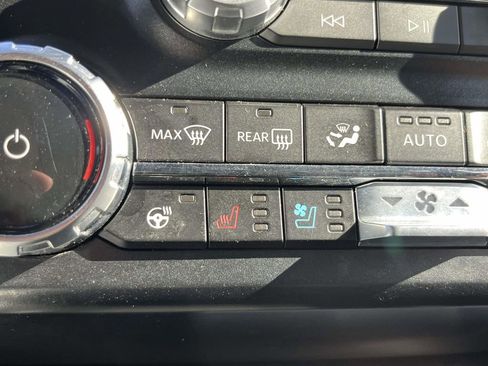 Used 2024 Ford F250 Lariat w/ Sport Appearance Package image 27