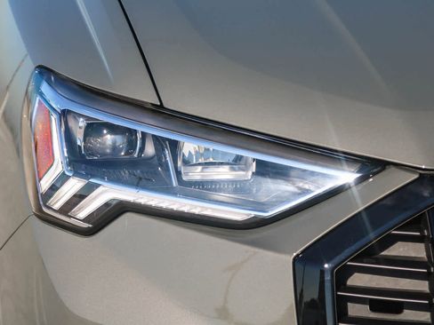 New 2025 Audi Q3 2.0T Premium image 4