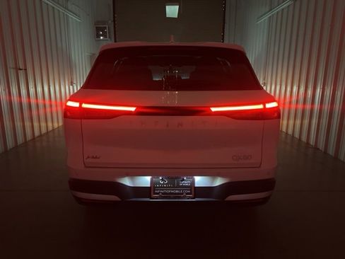 Used 2026 INFINITI QX60 Pure image 9