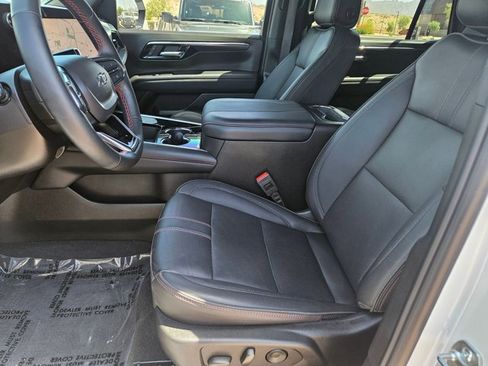 Used 2025 Chevrolet Tahoe RST w/ Comfort Package RWD image 17