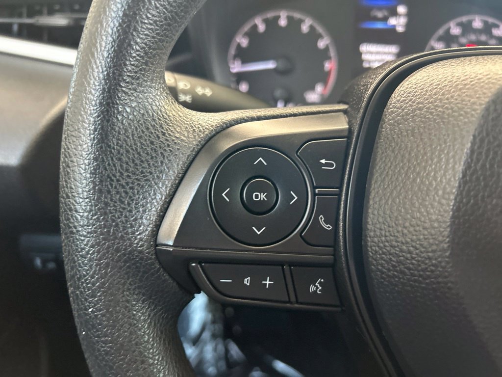 Used 2025 Toyota Corolla LE FWD image 47