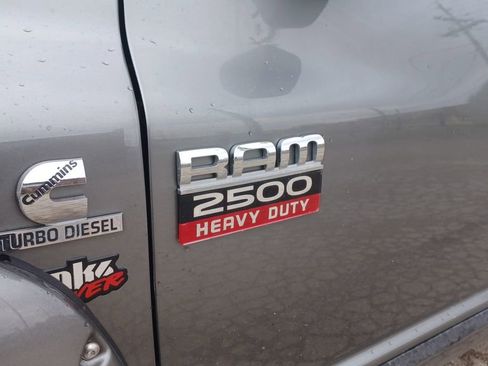 Used 2009 Dodge Ram 2500 Truck SXT image 3