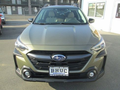 Used 2023 Subaru Outback Premium image 2