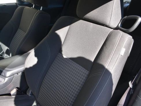 Used 2023 Dodge Challenger SXT image 11