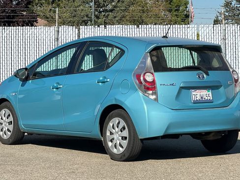 Used 2013 Toyota Prius C One FWD image 5