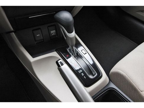 Used 2013 Honda Civic LX image 29