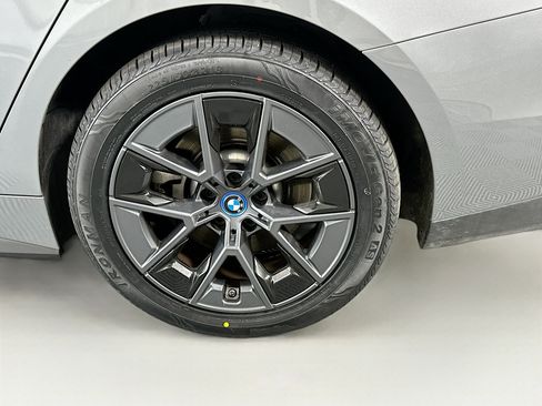 Used 2023 BMW i4 eDrive35 w/ Premium Package RWD image 11