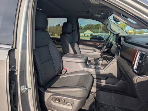 Used 2023 GMC Sierra 1500 Denali w/ Denali Reserve Package AWD/4WD image 36