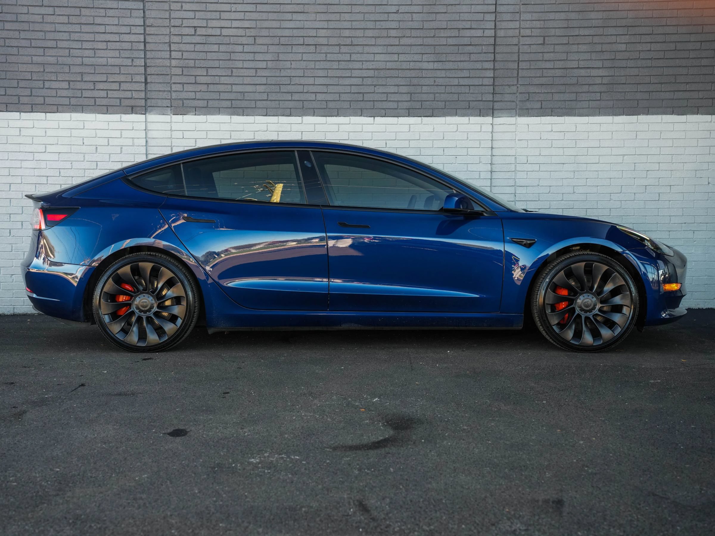 Used 2022 Tesla Model 3 Performance AWD/4WD image 4