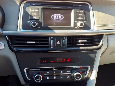 Used 2016 Kia Optima EX image 17