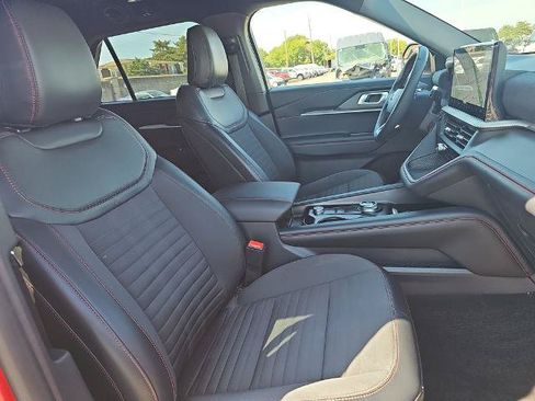 Certified 2025 Ford Explorer ST-Line w/ ST-Line Street Pack AWD/4WD image 10