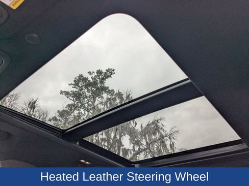 Certified 2022 Ford Explorer King Ranch w/ Premium Technology Package image 17