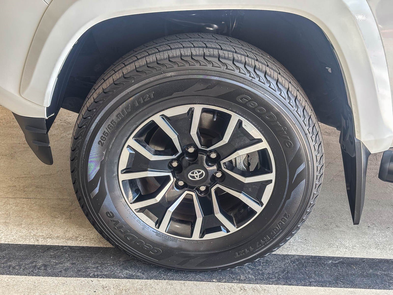 Used 2023 Toyota Tacoma TRD Sport w/ Technology Package RWD image 11