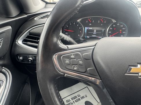 Used 2018 Chevrolet Malibu LT FWD image 22