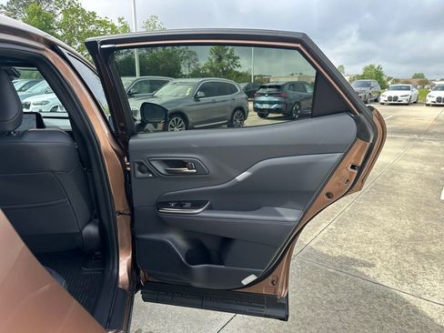 Used 2026 Toyota Crown Platinum image 26