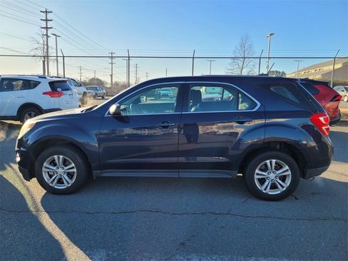 Used 2017 Chevrolet Equinox LS image 10