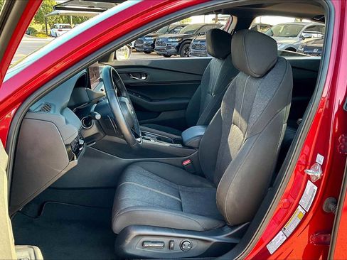 Used 2024 Honda Accord Sport image 7