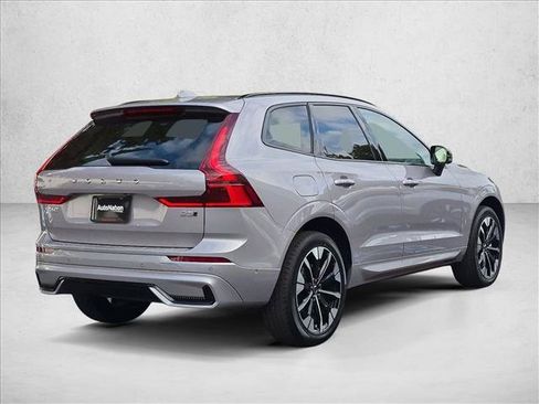 Used 2026 Volvo XC60 B5 Plus w/ Climate Package AWD/4WD image 5