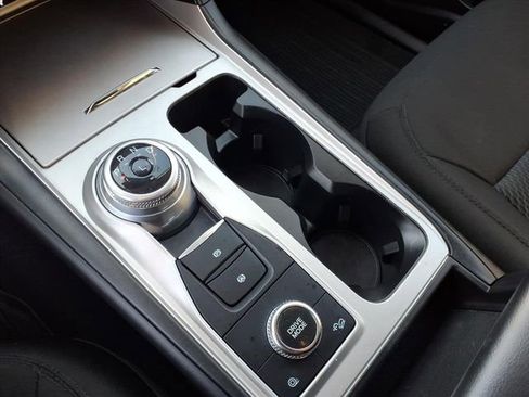 Used 2022 Ford Explorer XLT image 21