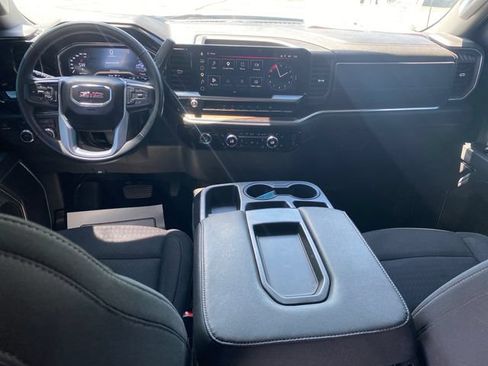 Used 2023 GMC Sierra 1500 Elevation AWD/4WD image 5