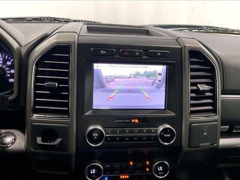Used 2019 Ford Expedition Max XLT w/ Equipment Group 202A RWD image 24