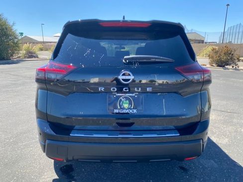 New 2026 Nissan Rogue SV image 5