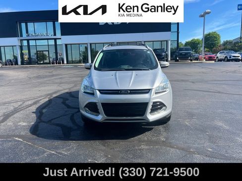 Used 2014 Ford Escape Titanium AWD/4WD image 2