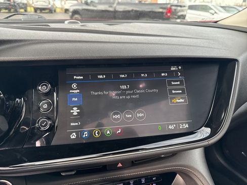 Used 2023 Buick Envision Avenir image 29